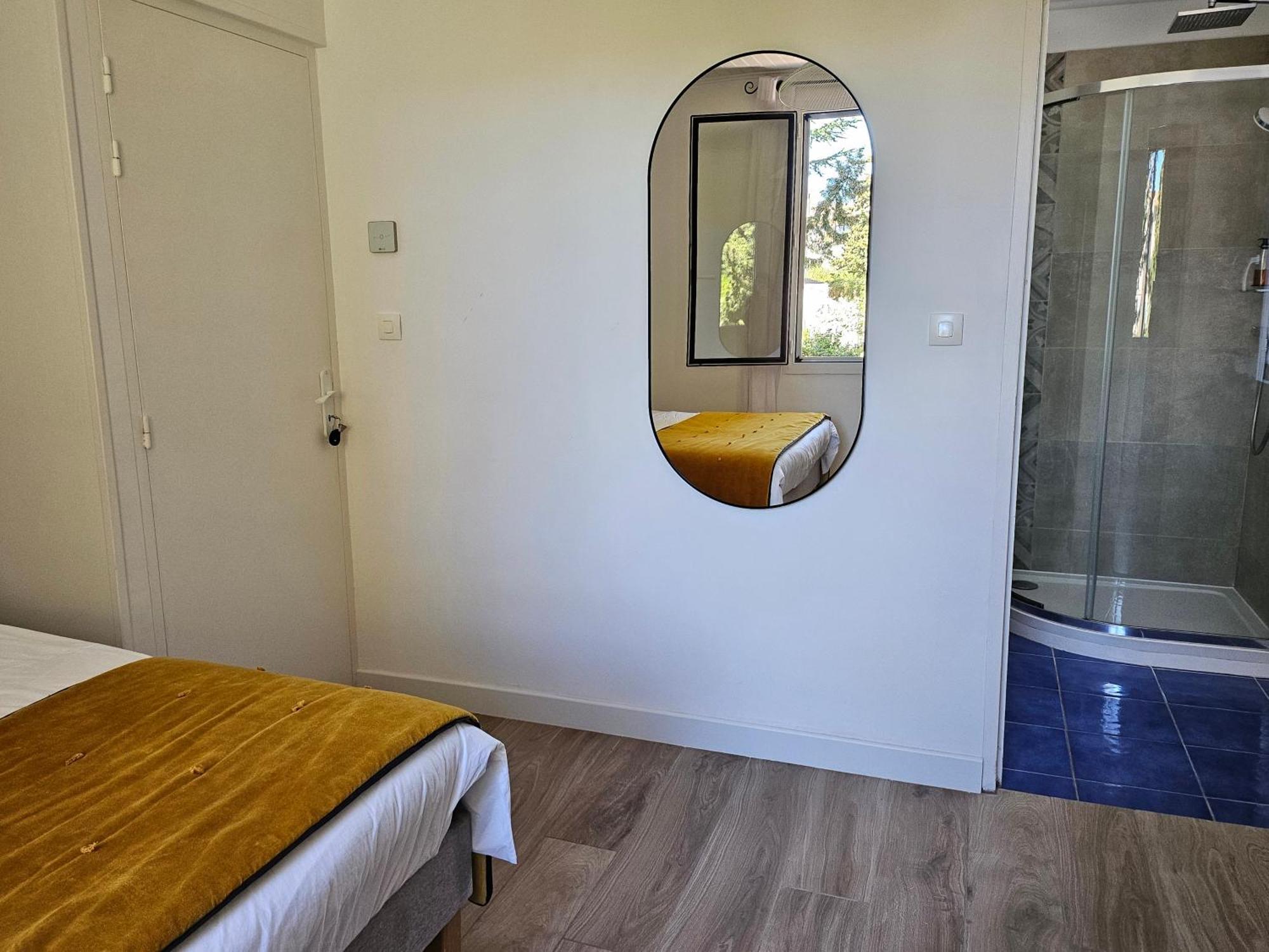 La Luberonne Bed & Breakfast Lourmarin Luaran gambar